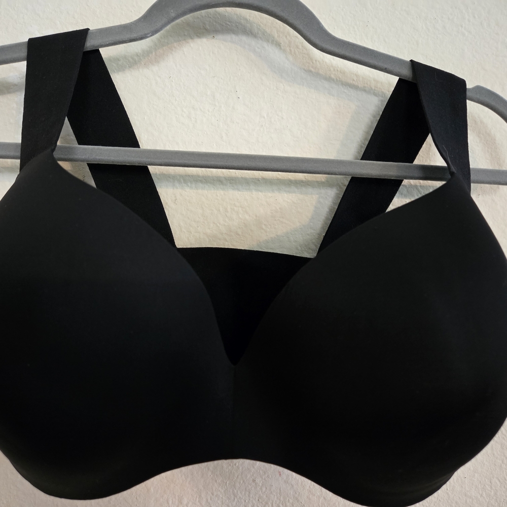 Black Seamless Women's Bra